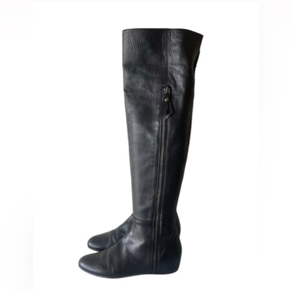 Stunning Stuart Weitzman Elf Style Black Leather Over the Knee Boots! - Picture 2 of 8